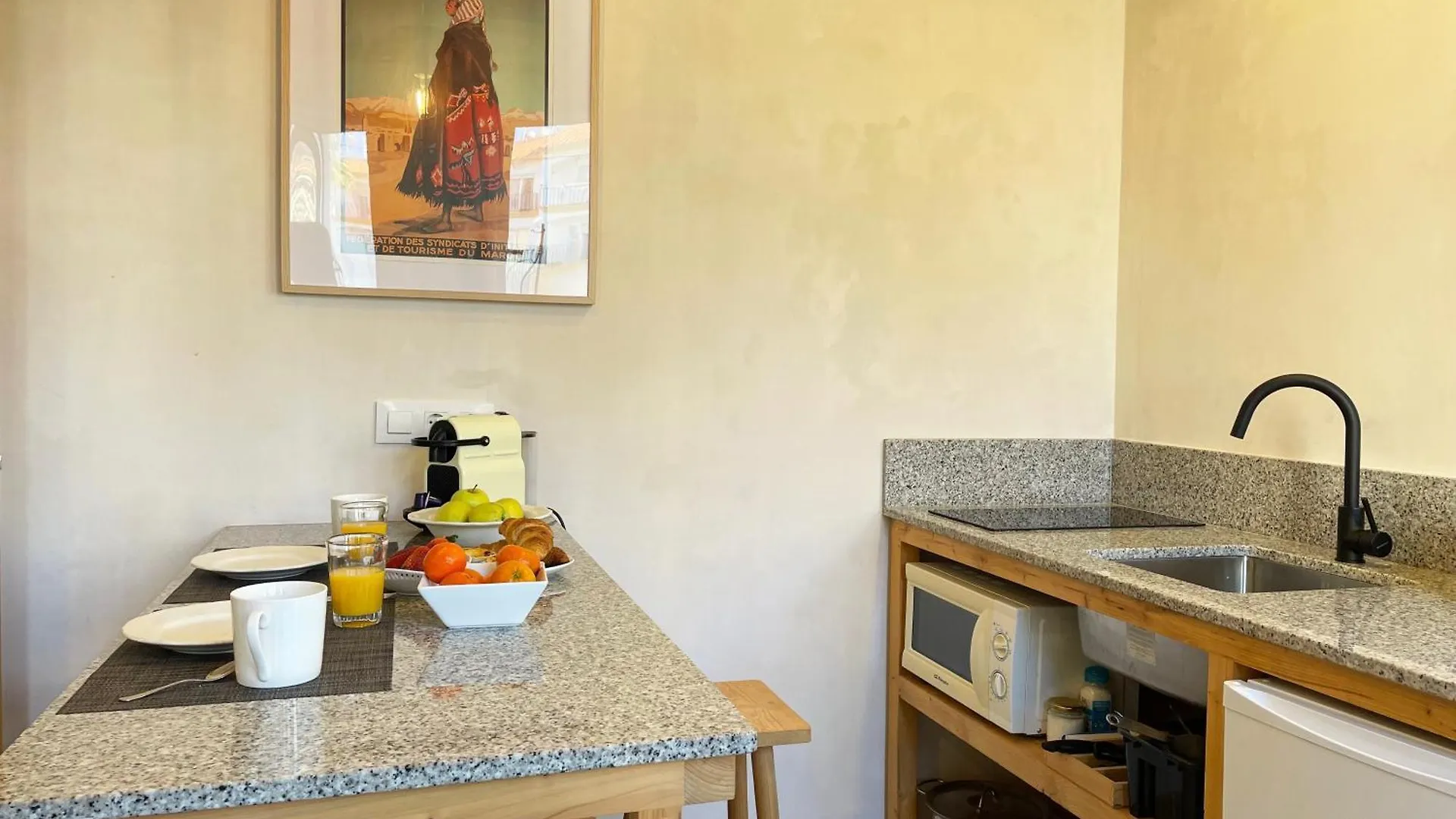Smart Apartments Tarifa 0*,